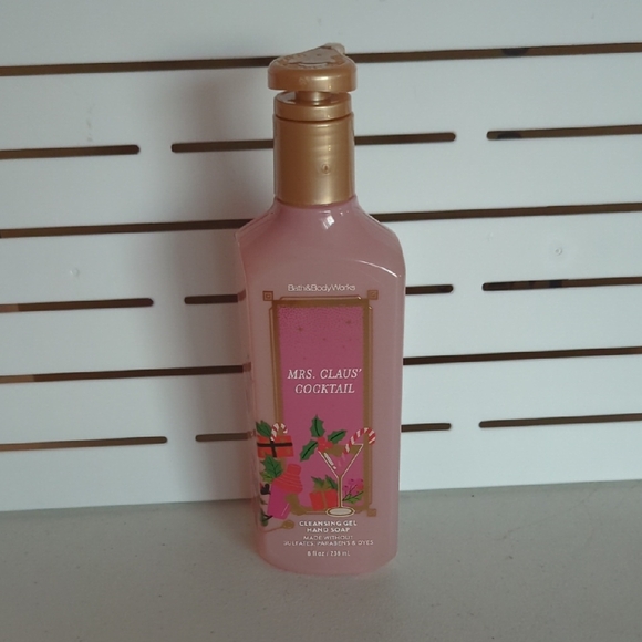 Bath & Body Works Other - Bath & Body Works Mrs. Claus' Cocktail Hand Soap